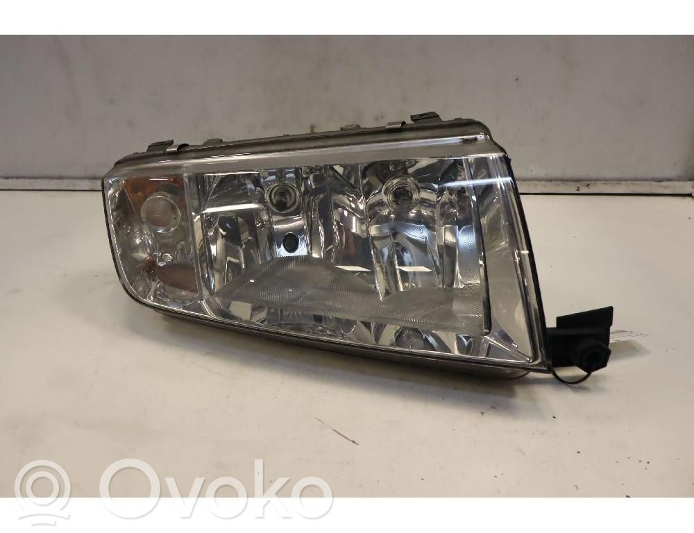 Skoda Fabia Mk1 (6Y) Far