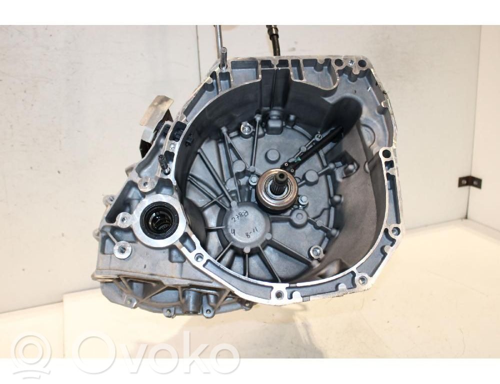 Mitsubishi ASX Cutie viteze manuală cu 5 trepte 
