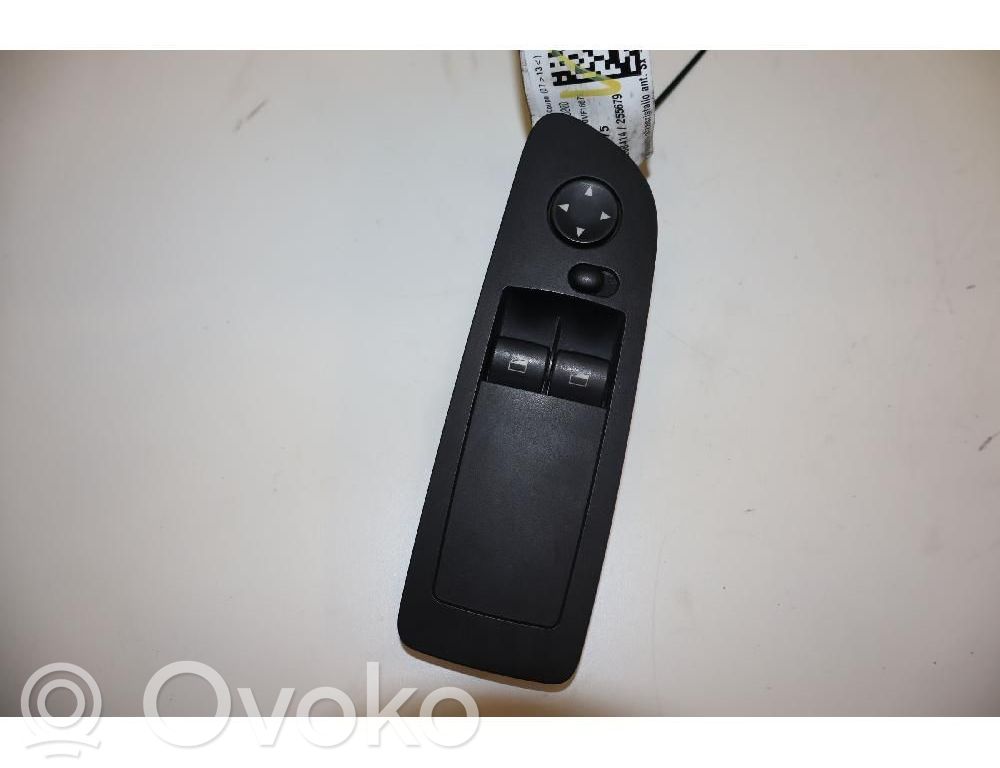 BMW 1 E82 E88 Electric window control switch 