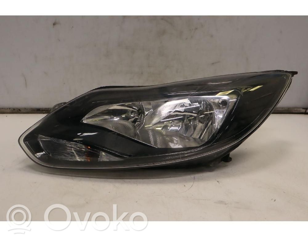 Headlight/headlamp   1735196