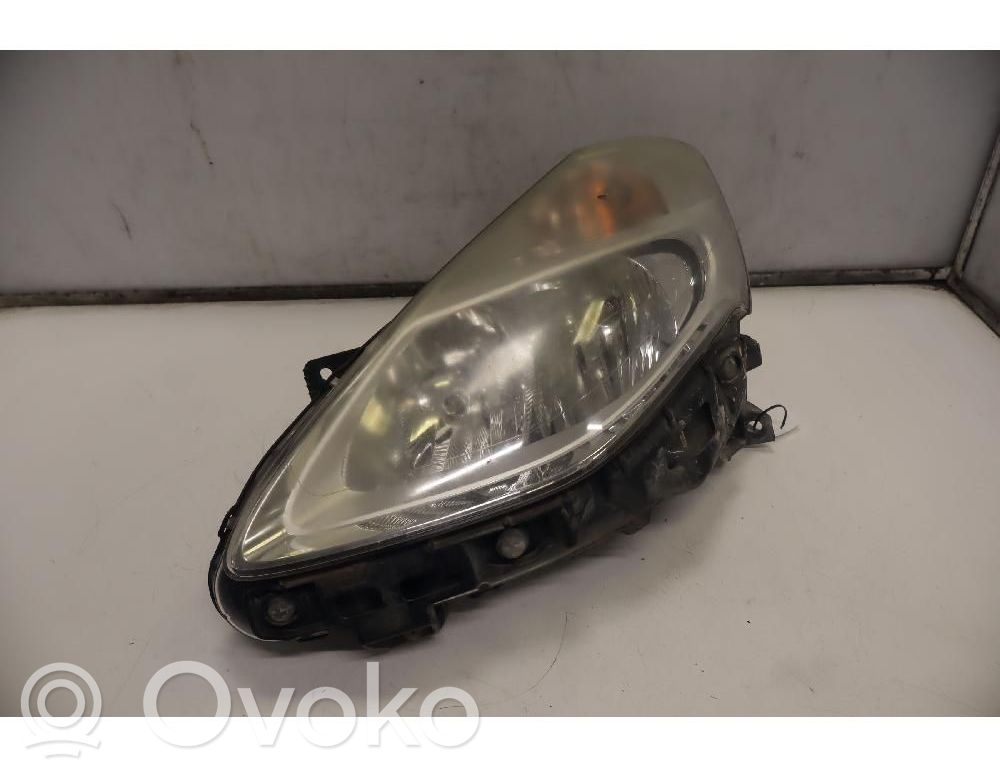 Renault Clio III Phare frontale 
