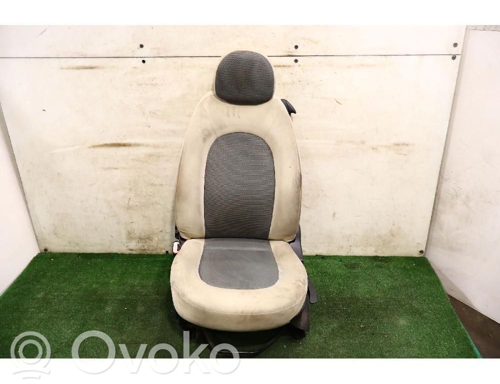 Sedile anteriore del conducente