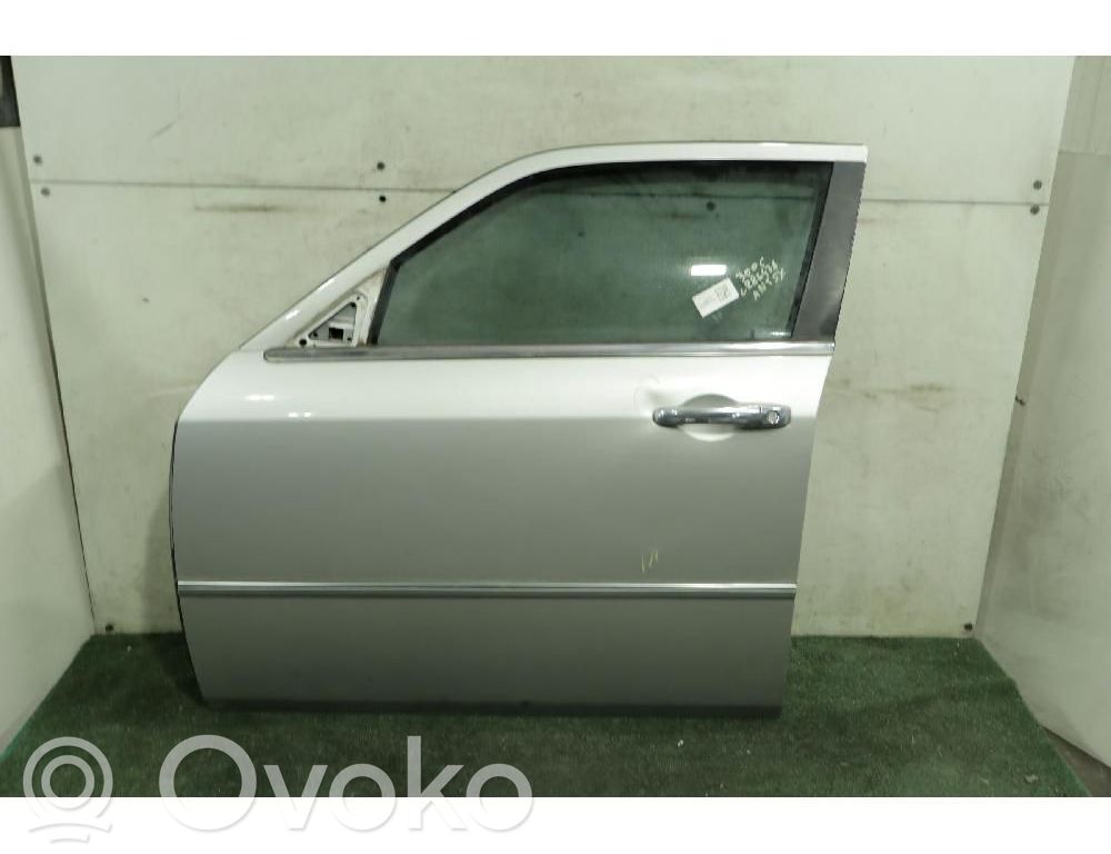 Chrysler 300 - 300C Etuovi 