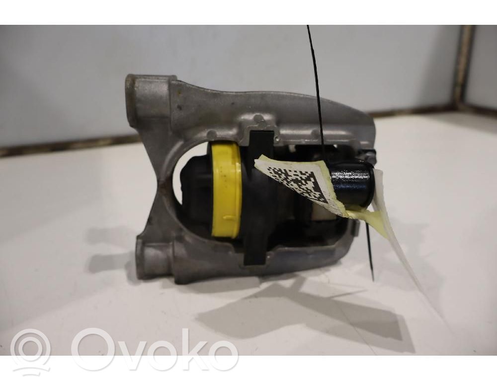 Ford Ecosport Engine mount bracket 
