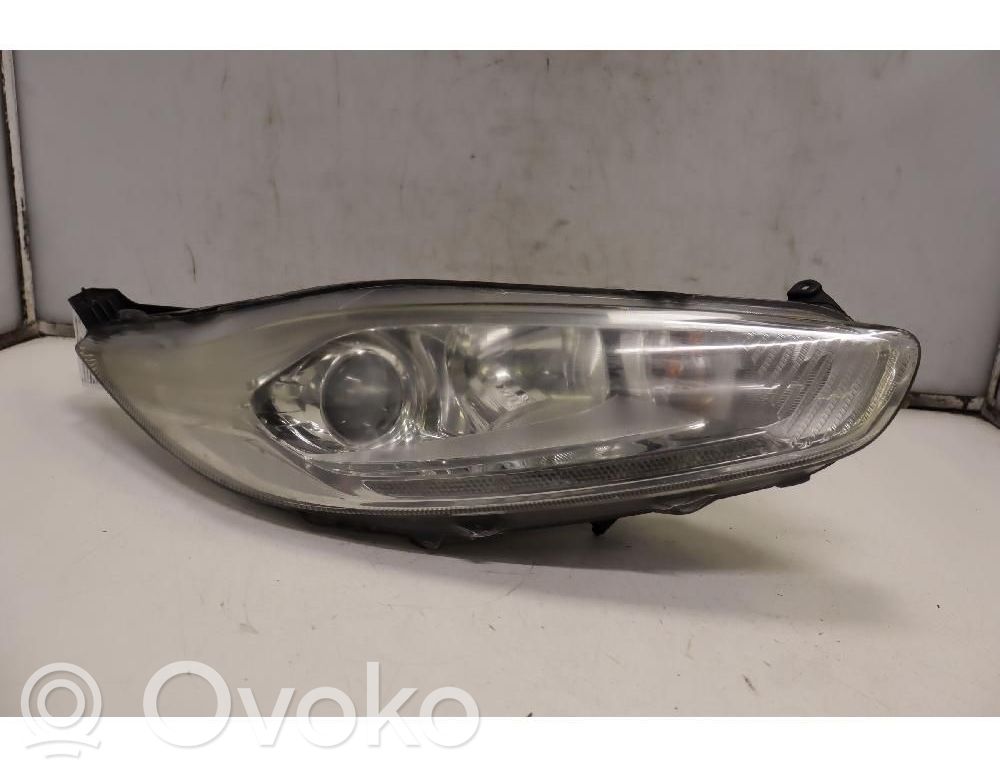 Ford Fiesta Lampa przednia 
