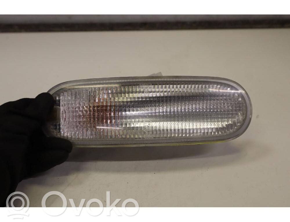 Volkswagen New Beetle Lampa przednia 