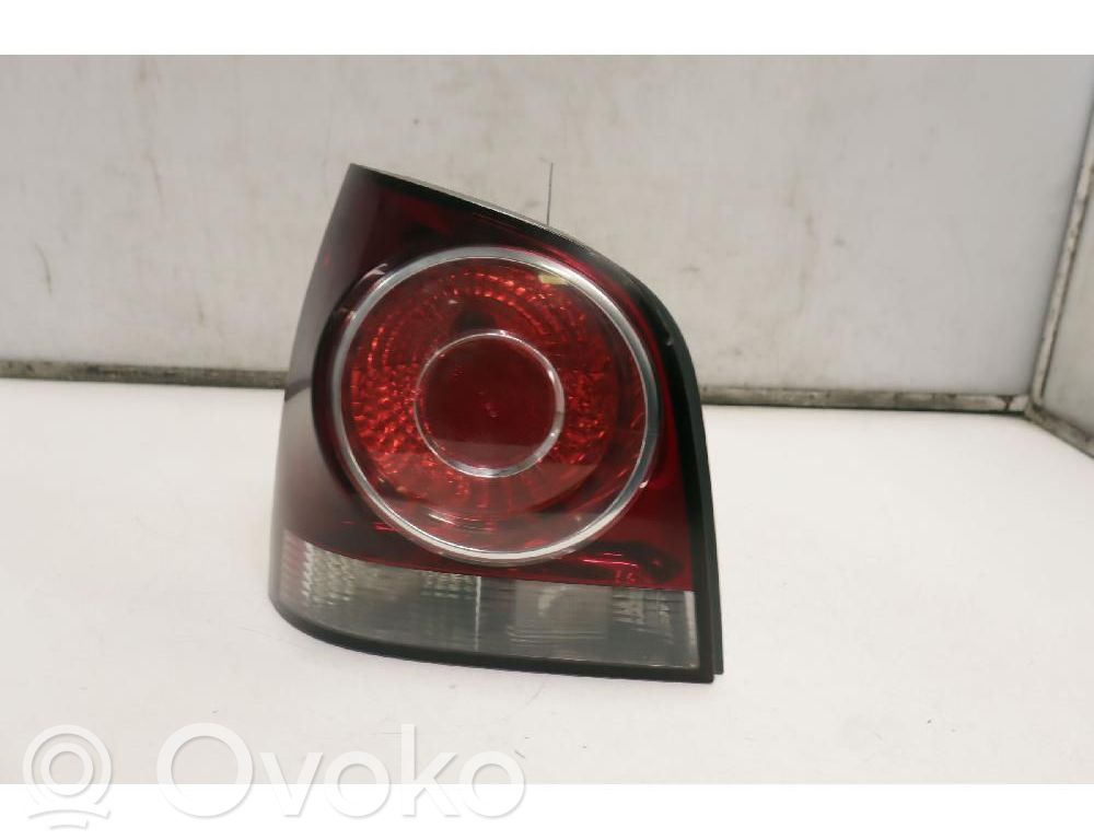 Volkswagen Polo IV 9N3 Lampă spate în caroserie 