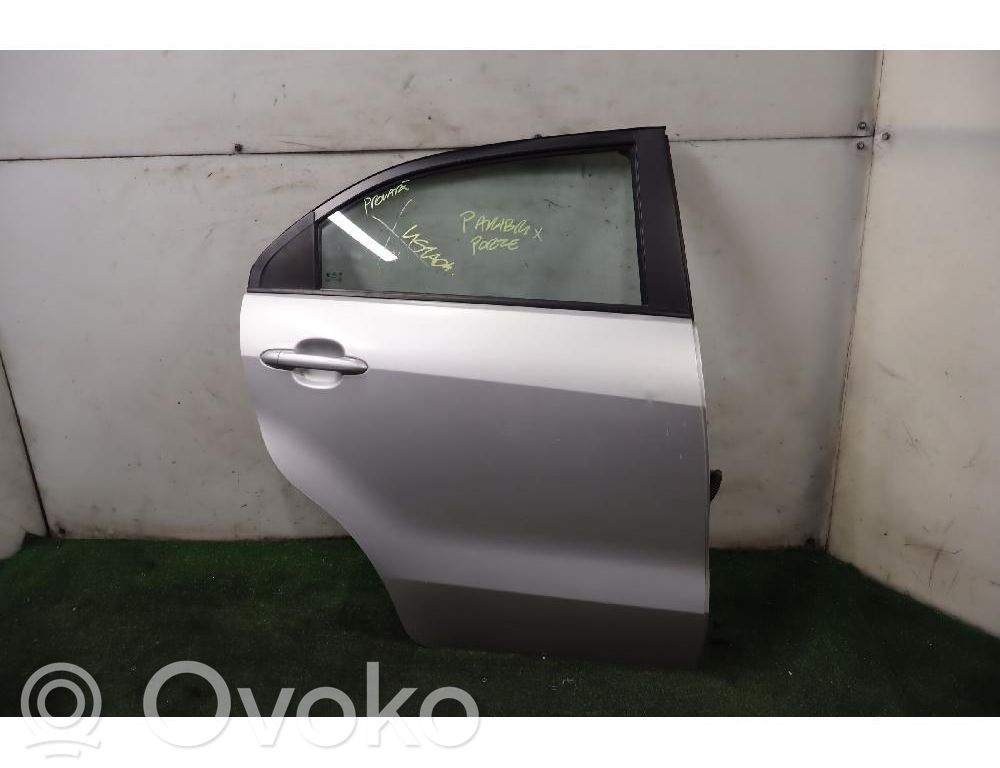 KIA Rio Portiera posteriore 