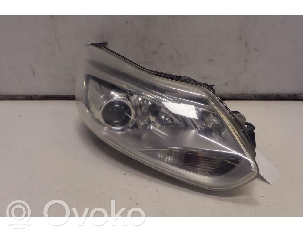 Headlight/headlamp   2004298