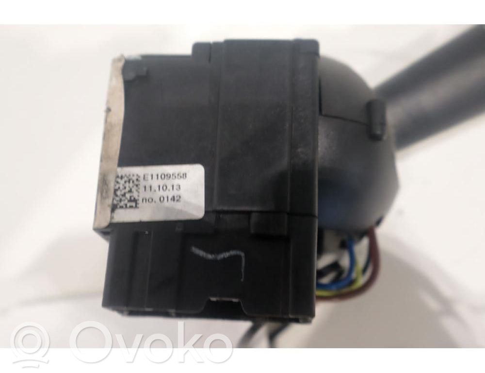 Dacia Sandero II Light switch 