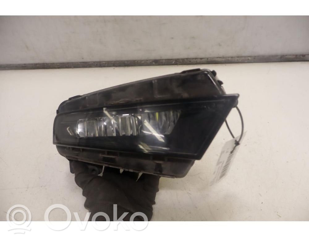 Seat Leon (5F) Etusumuvalo 