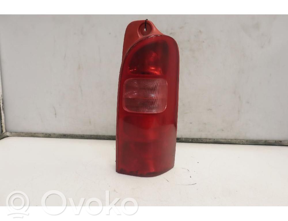 Opel Movano A Lampă spate în caroserie 