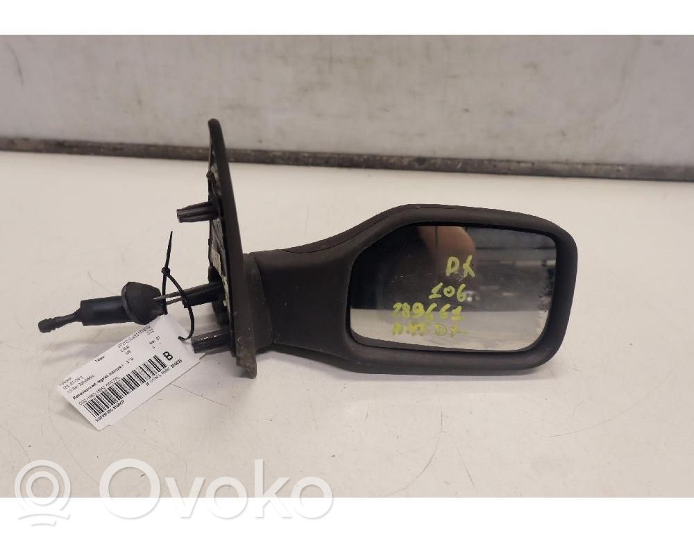 Peugeot 106 Oglindă electrică ușă față 