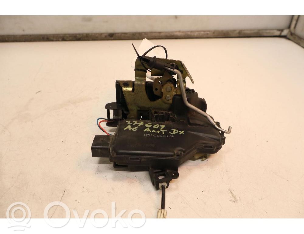 Audi A6 S6 C5 4B Cerradura de puerta delantera