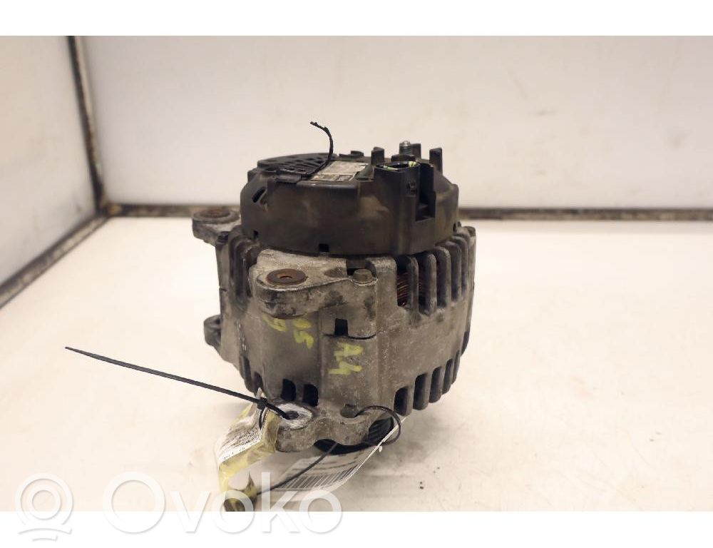 Audi A4 S4 B7 8E 8H Générateur / alternateur 