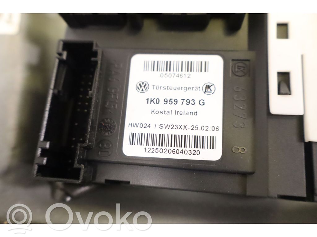 Volkswagen Golf Plus Regulador de puerta delantera con motor