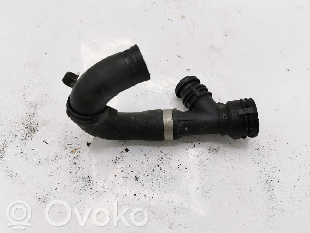 Engine coolant pipe/hose   NOCODE