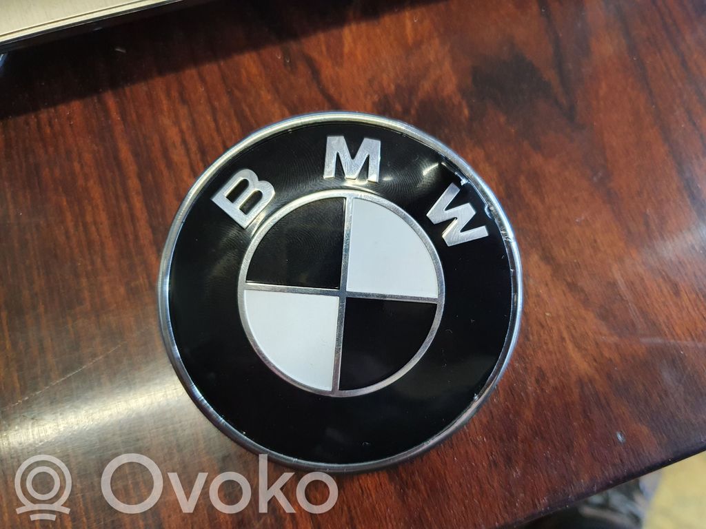 BMW 3 E46 Gamintojo ženkliukas/ modelio raidės 