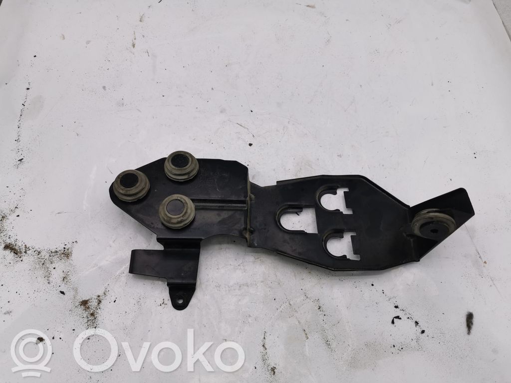 BMW X3 E83 Other engine bay part 
