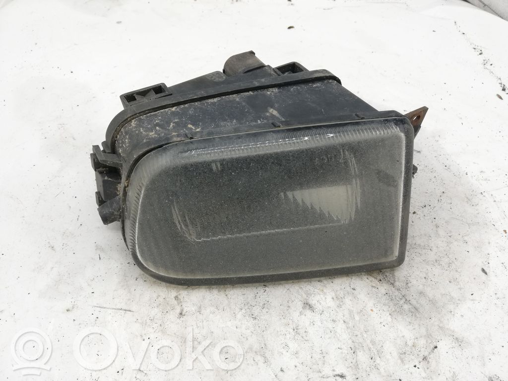BMW 5 E39 Miglas lukturis priekšā 