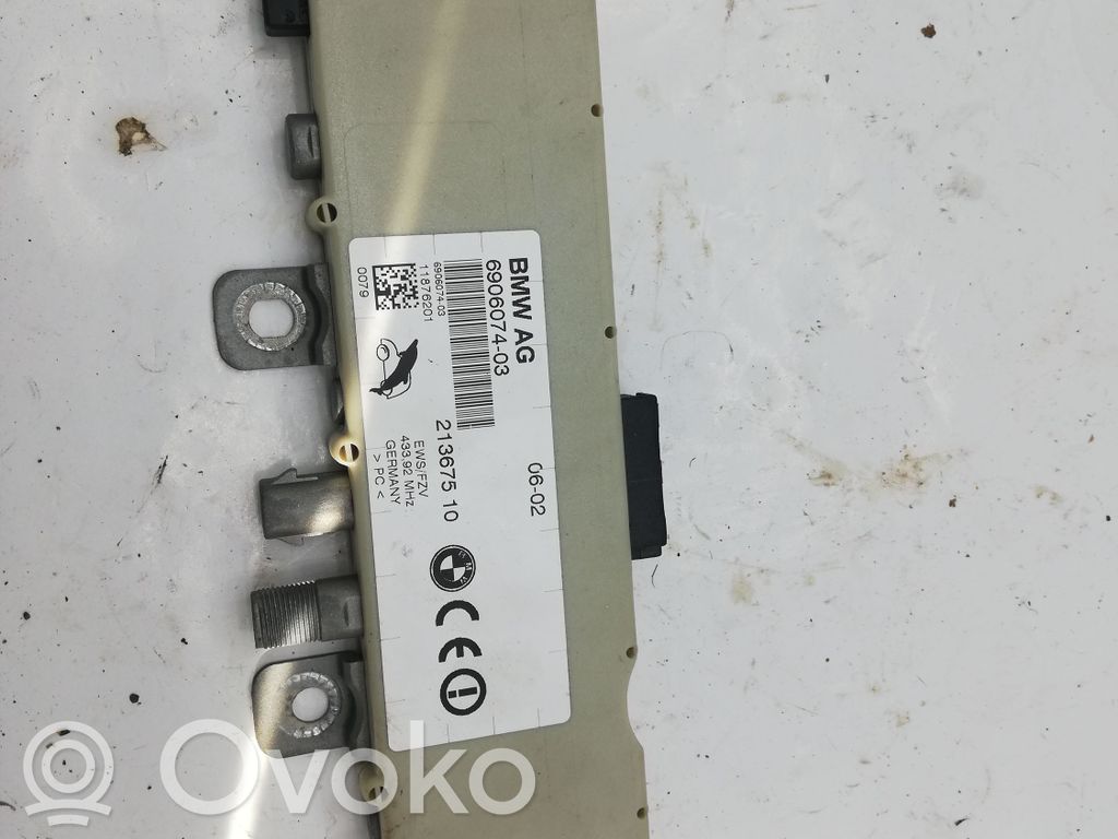 BMW 3 E46 Antenos stiprintuvas 