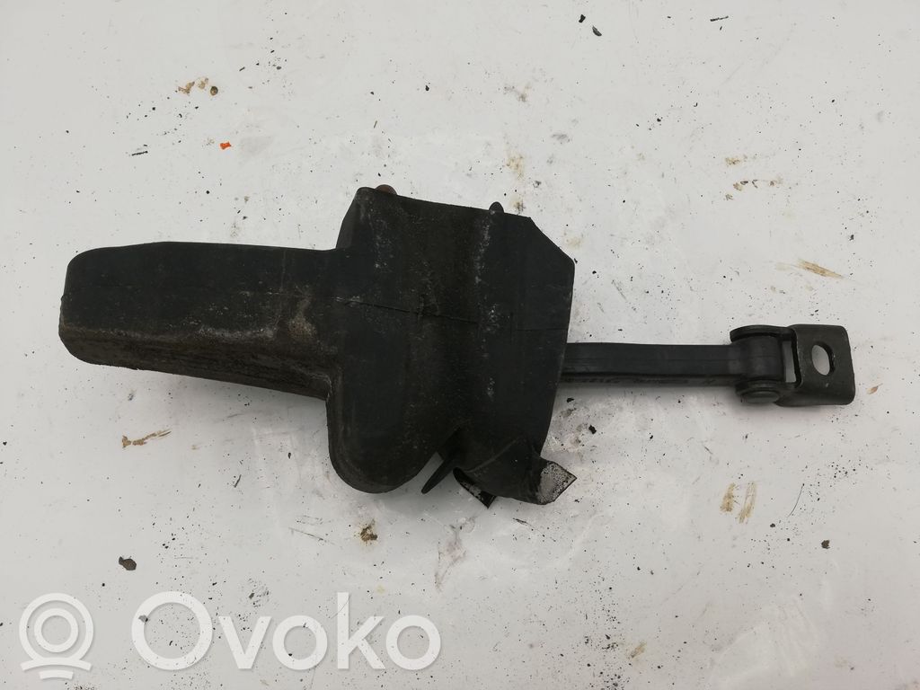 BMW 3 E46 Takaoven pidätin 