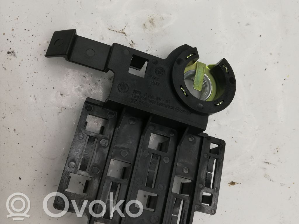 BMW 1 E81 E87 Radio antenna 