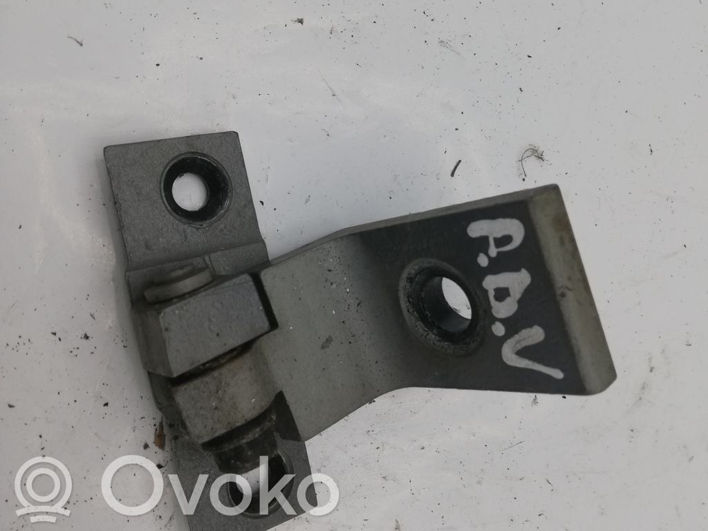 BMW 5 E60 E61 Front door upper hinge 