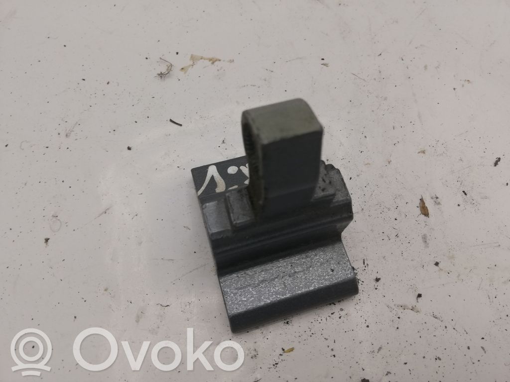 BMW 5 E60 E61 Rear door upper hinge 
