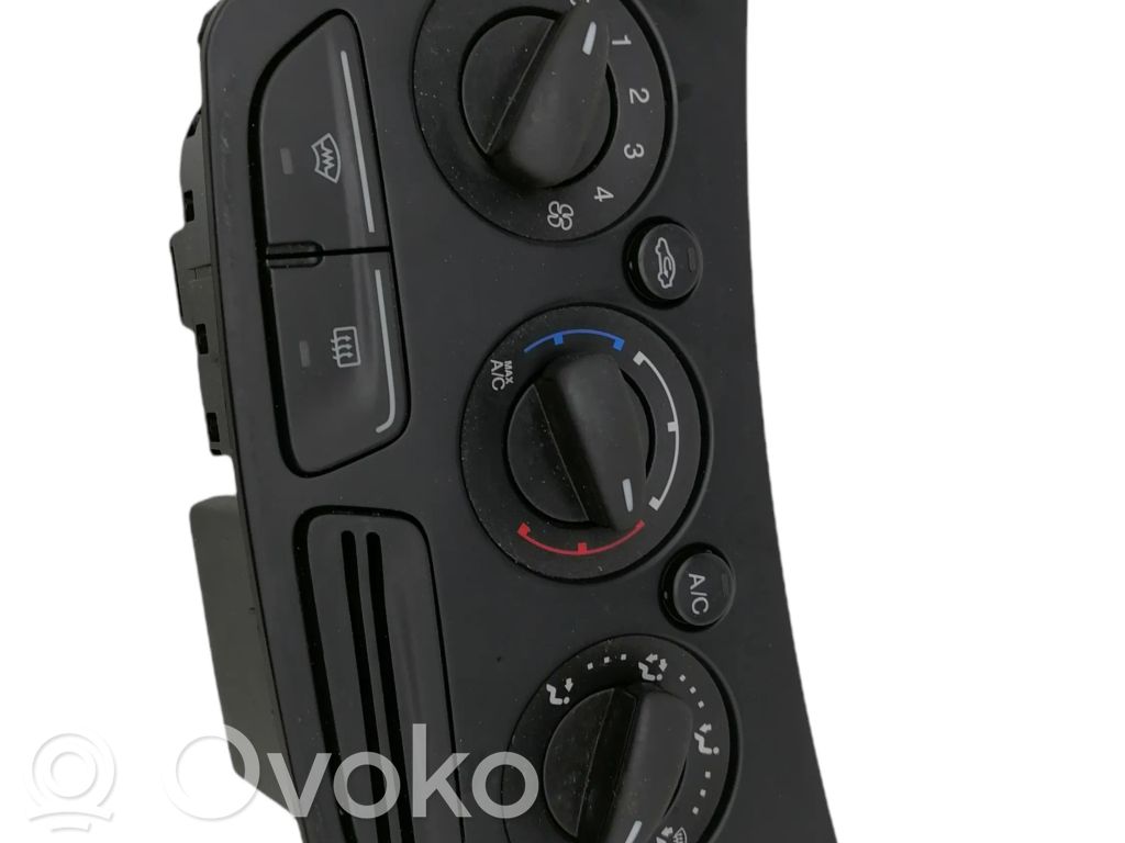 Ford C-MAX II Climate control unit 