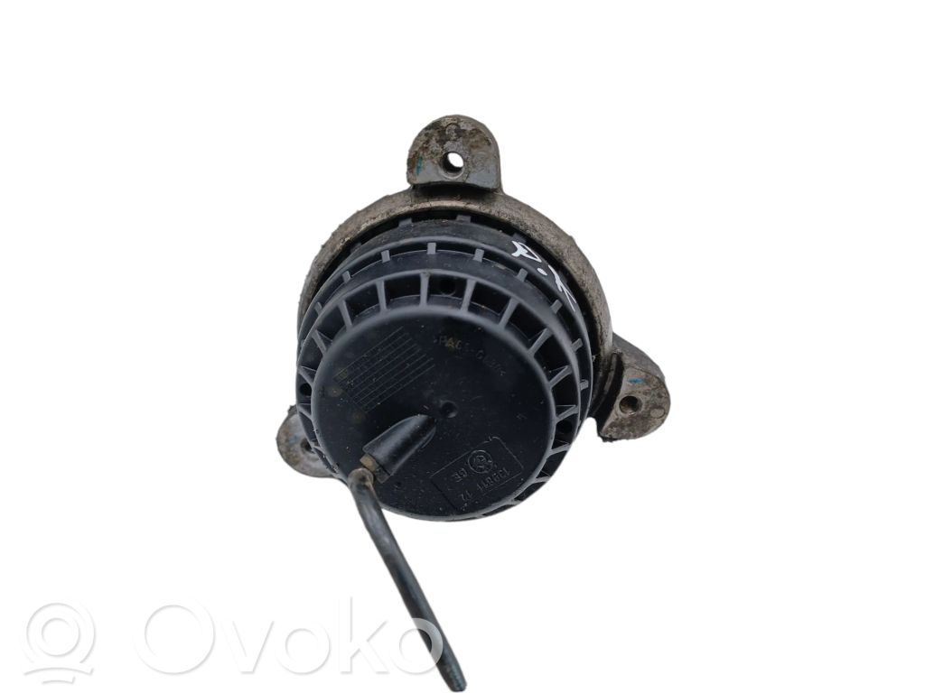 BMW 5 F10 F11 Engine mount bracket 