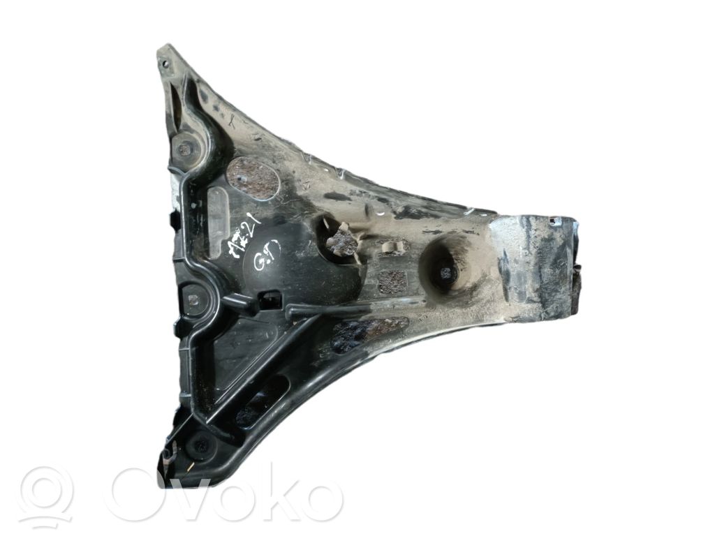 BMW 5 E60 E61 Galinis laikiklis bamperio 