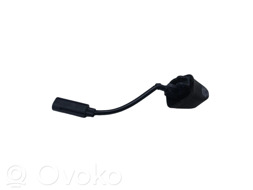 BMW 3 E90 E91 Windshield washer spray nozzle 