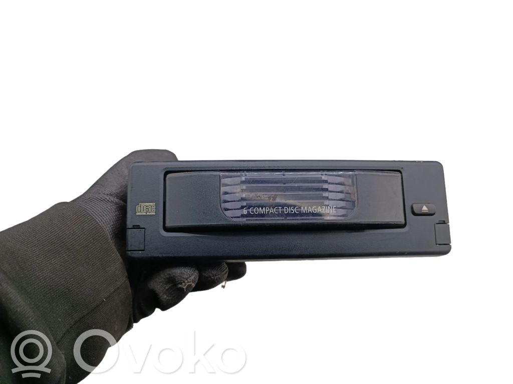 BMW 5 E60 E61 CD/DVD changer 