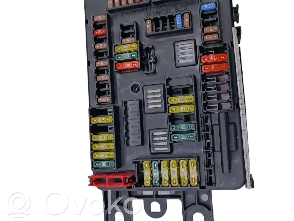 BMW 3 F30 F35 F31 Fuse module 