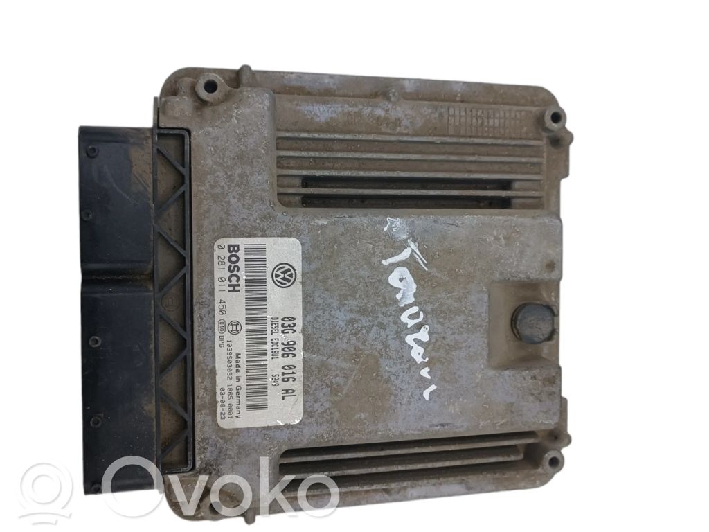 Volkswagen Touran I Engine control unit/module 