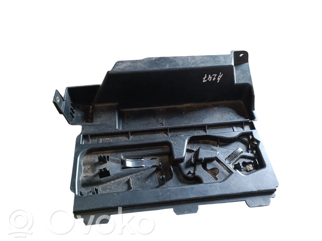 BMW 3 E90 E91 Caja de herramientas 