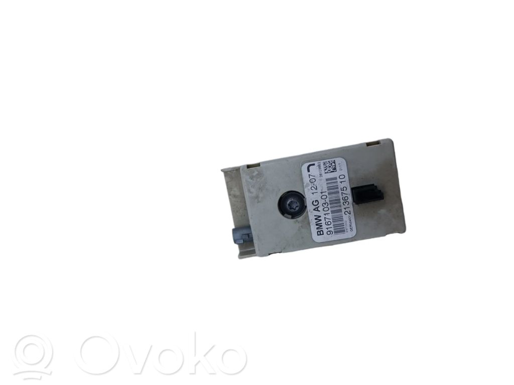 BMW 5 E60 E61 Antenos stiprintuvas 