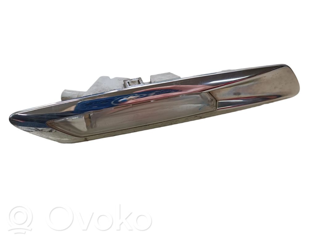 BMW 5 F10 F11 Front fender indicator light 