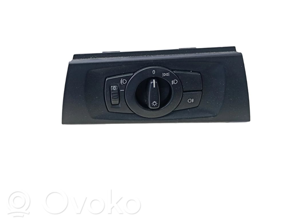 Light switch   693279502,33600302,1616500