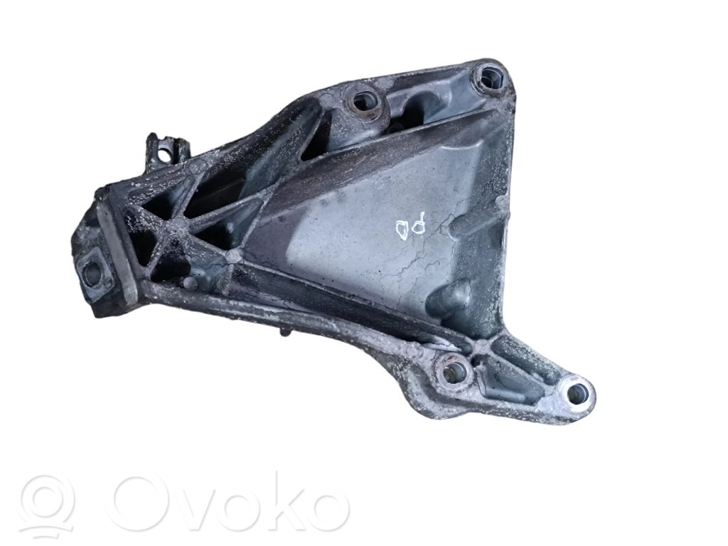 Engine mounting bracket   22116760309,6760309