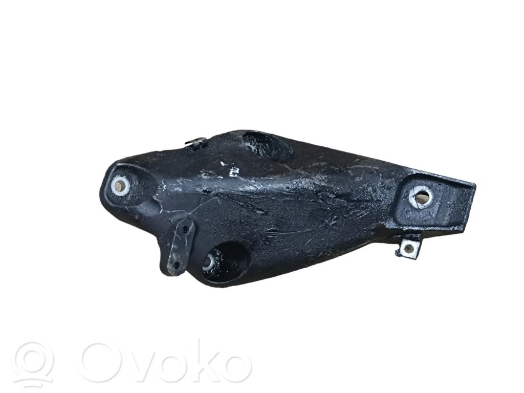 BMW X5 E70 Engine mounting bracket 