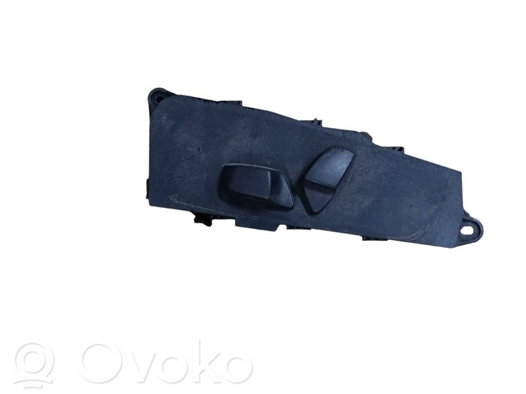 Seat control switch   6961857,53382100,8347774