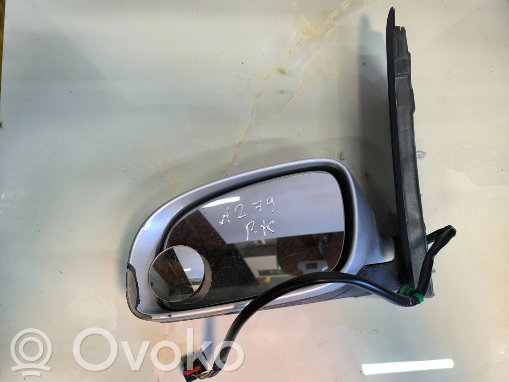 Volkswagen Touran I Front door electric wing mirror 