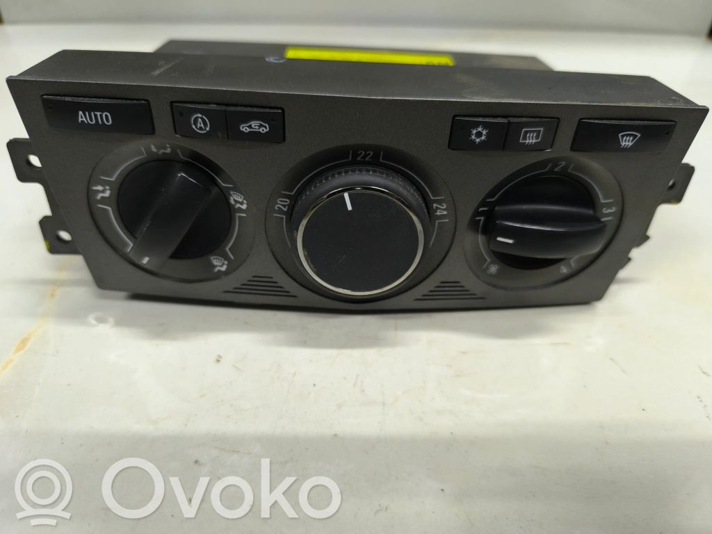 Opel Antara Climate control unit 