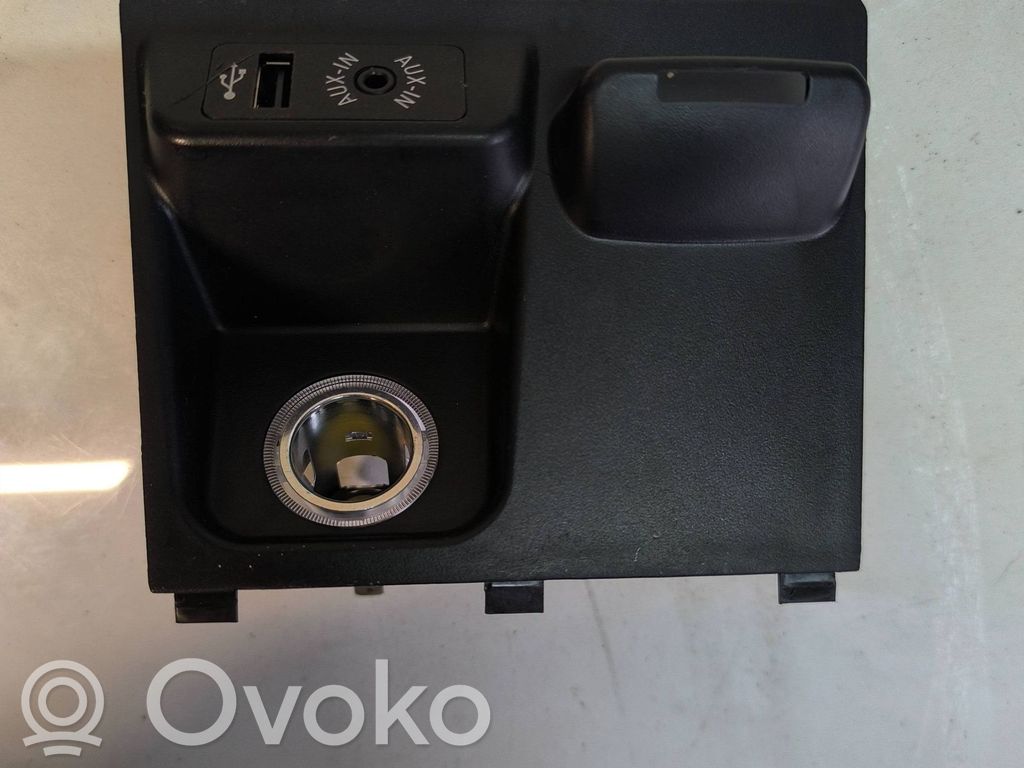 BMW X5 F15 Gniazdo / Złącze USB 