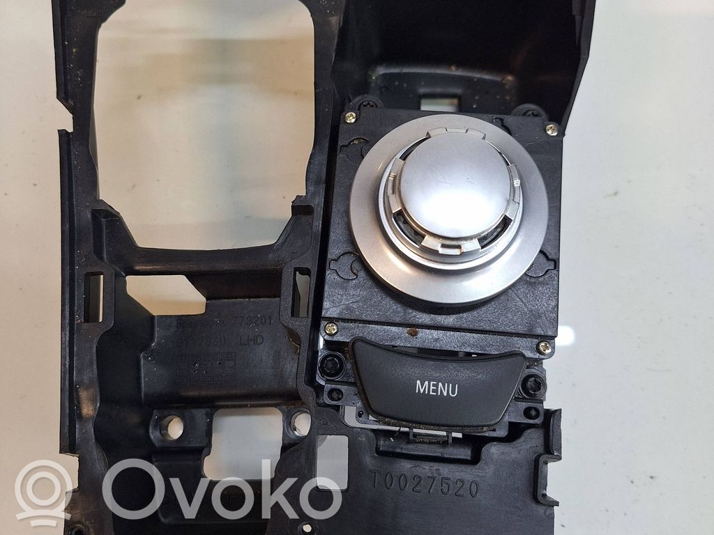 BMW X5 E70 Gear shifter surround trim plastic 