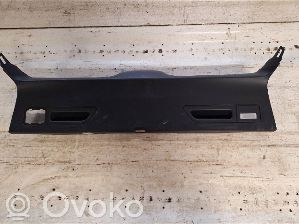 BMW X5 E70 Tailgate trim 