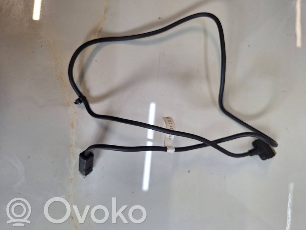 BMW X5 E70 iPod connector socket 