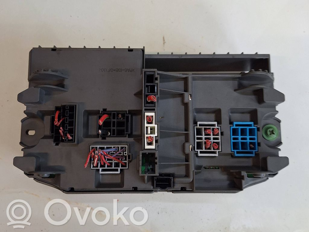 BMW X5 E70 Fuse module 